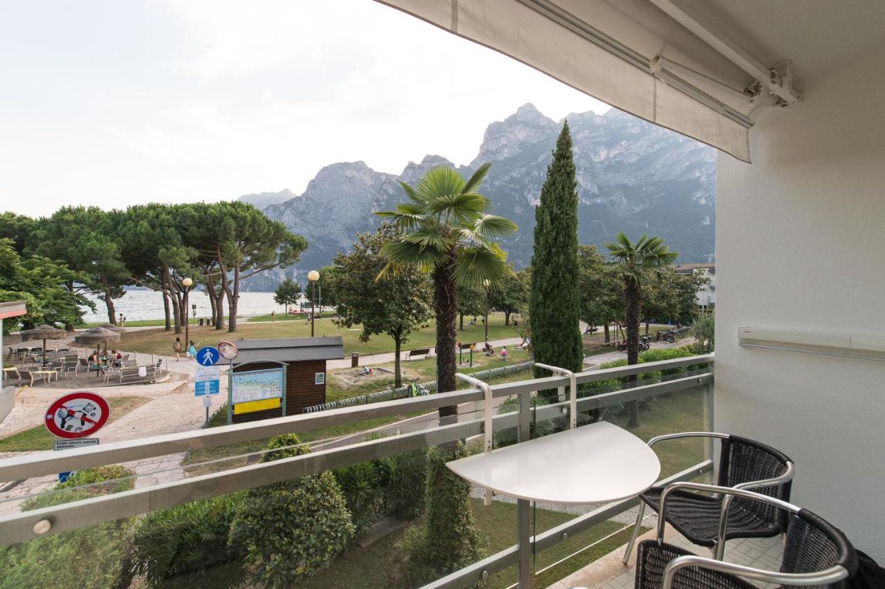 Appartement Lago Blu Riva del Garda Buitenkant foto