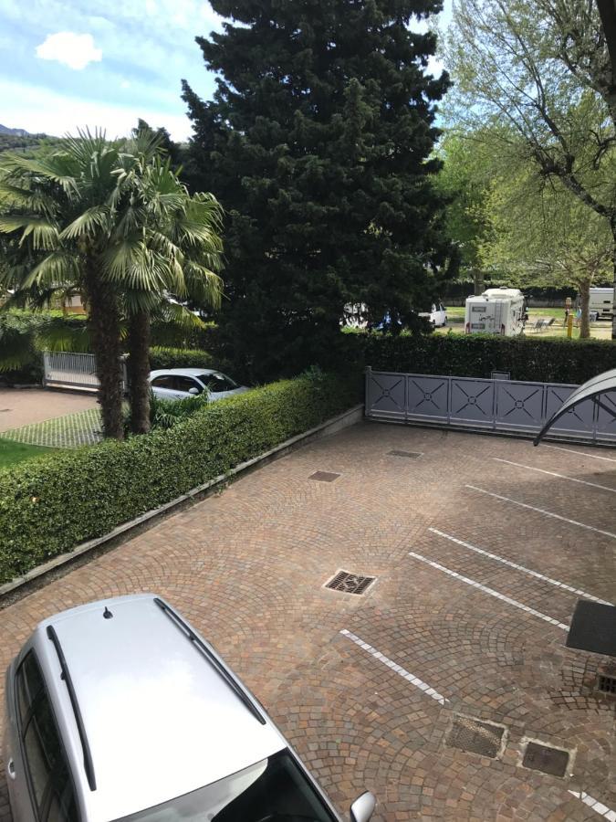 Appartement Lago Blu Riva del Garda Buitenkant foto