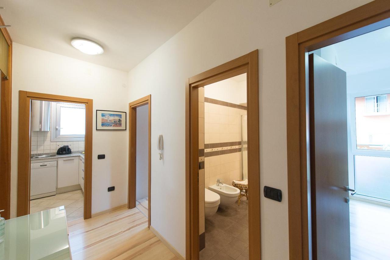 Appartement Lago Blu Riva del Garda Buitenkant foto