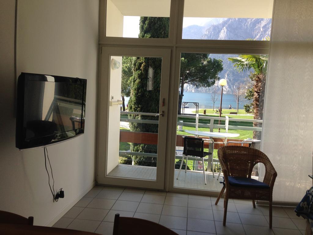 Appartement Lago Blu Riva del Garda Buitenkant foto