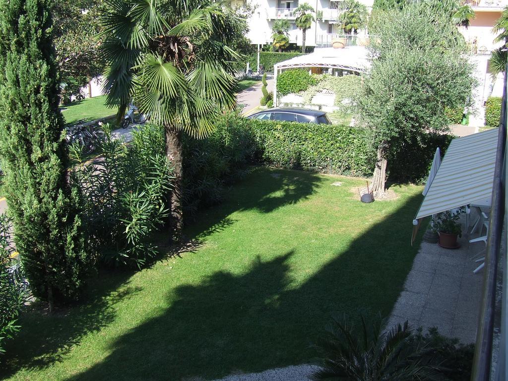 Appartement Lago Blu Riva del Garda Buitenkant foto