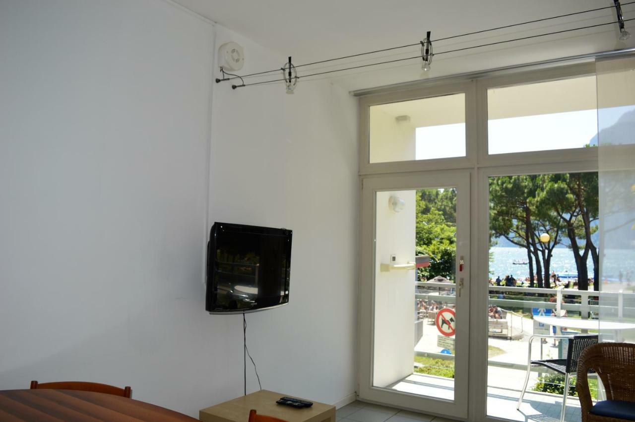 Appartement Lago Blu Riva del Garda Buitenkant foto