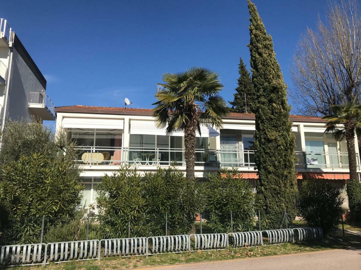 Appartement Lago Blu Riva del Garda Buitenkant foto